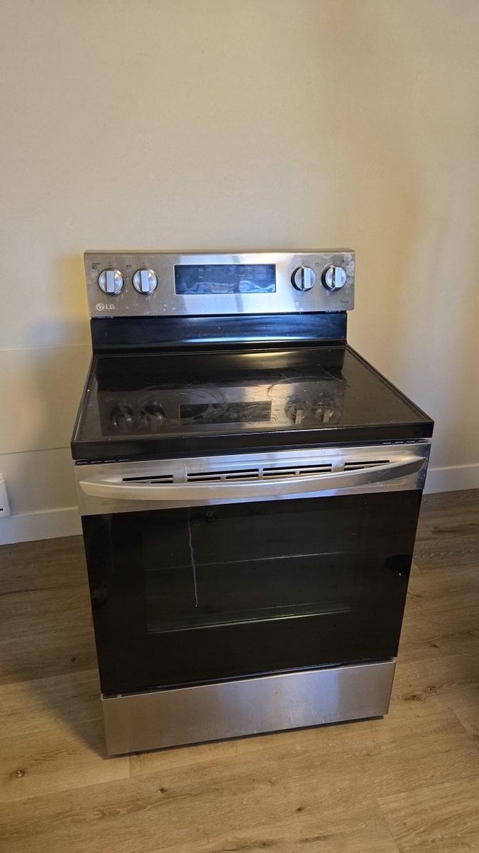 LG ThinQ Oven