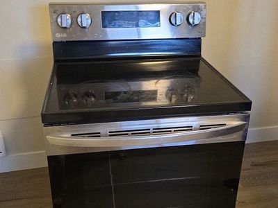 LG ThinQ Oven
