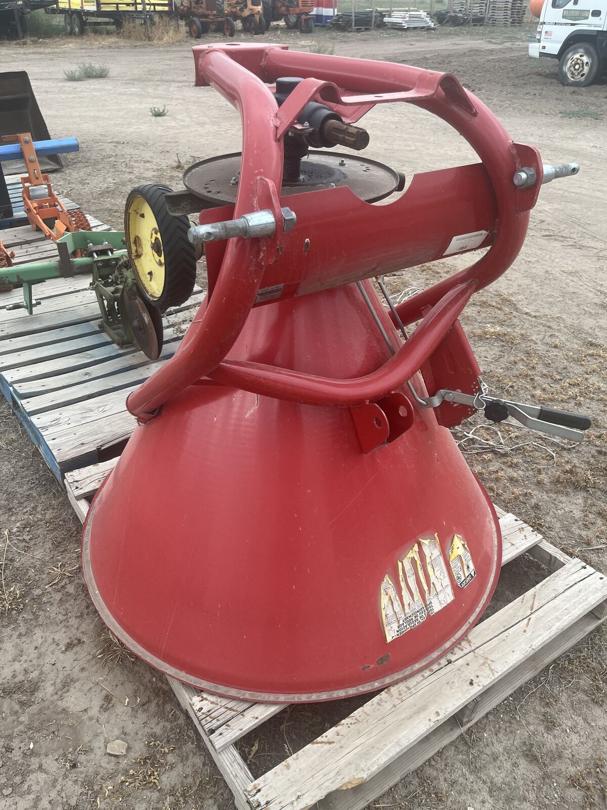 King Kutter 500 Spreader
