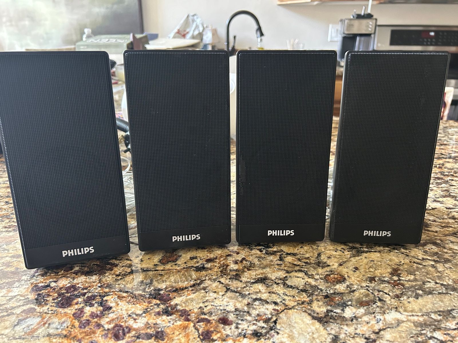 Philips Speakers--excellent condition