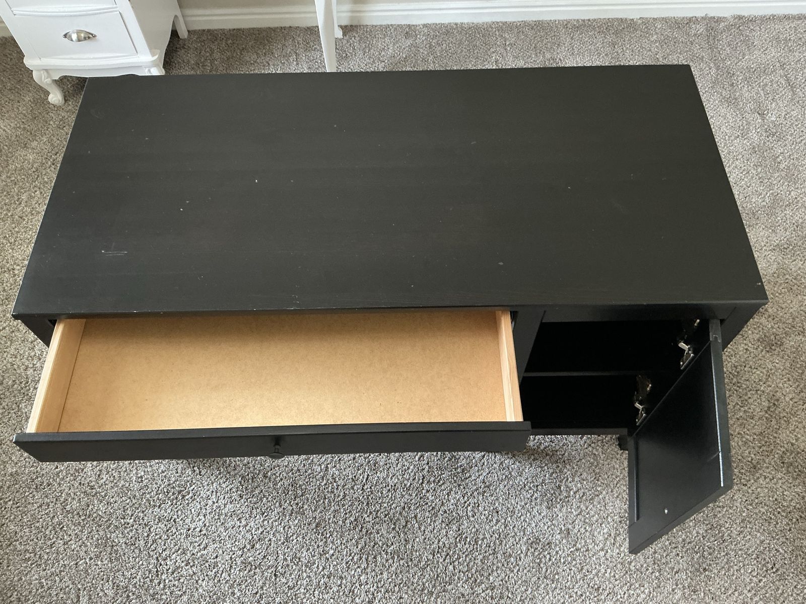 Main image 7