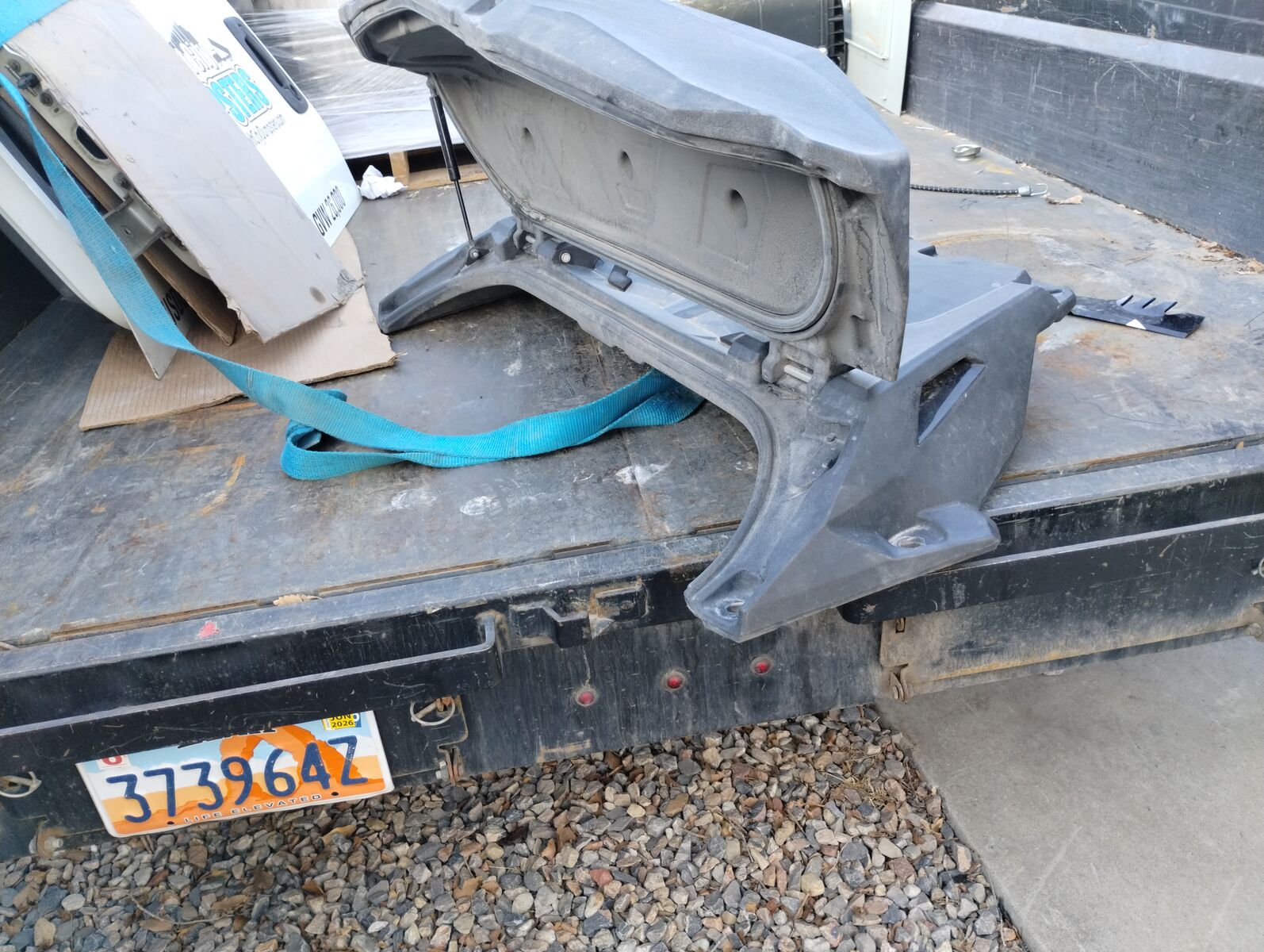 can am rear deck lid