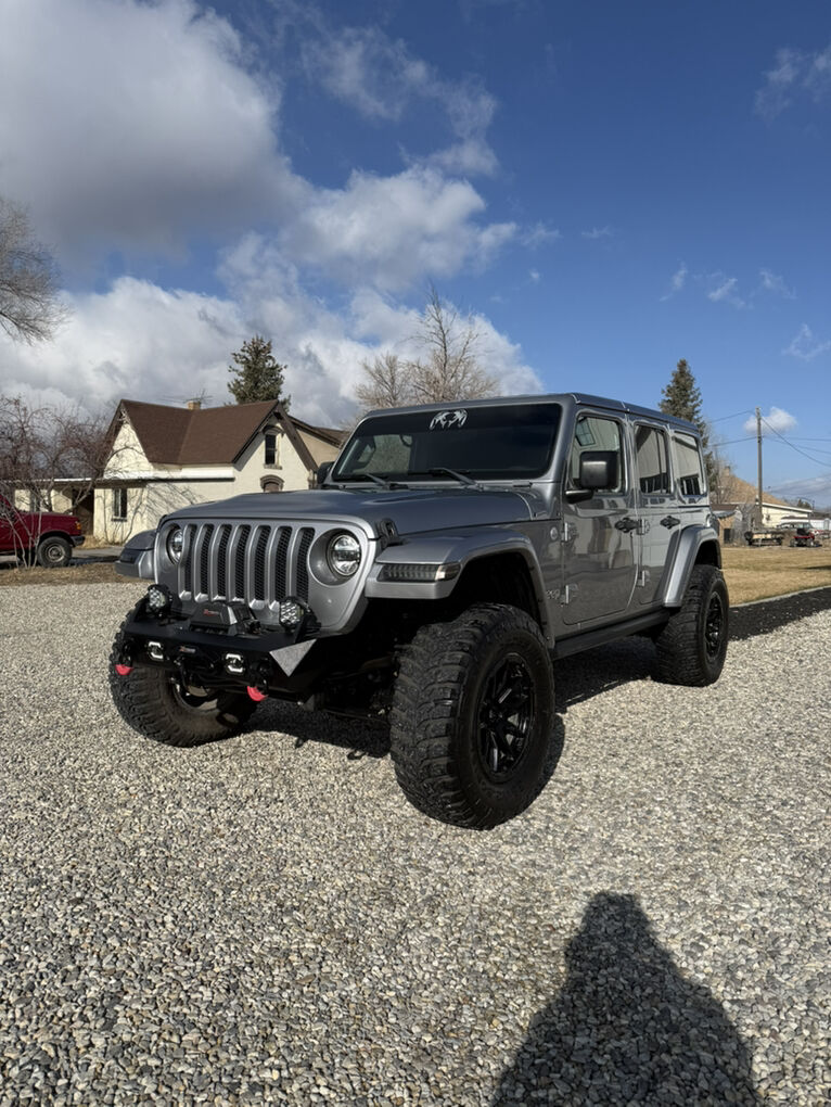 2020 JEEP WRANGLER Sahara