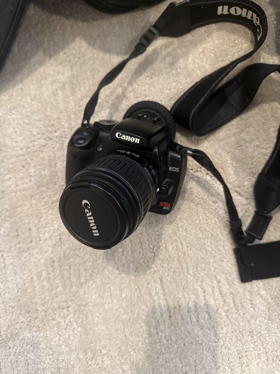 Canon EOS Rebel XTi DSLR Camera Kit with EF-S 18-55mm & EF 75-300mm Lenses, Bag, and Manuals