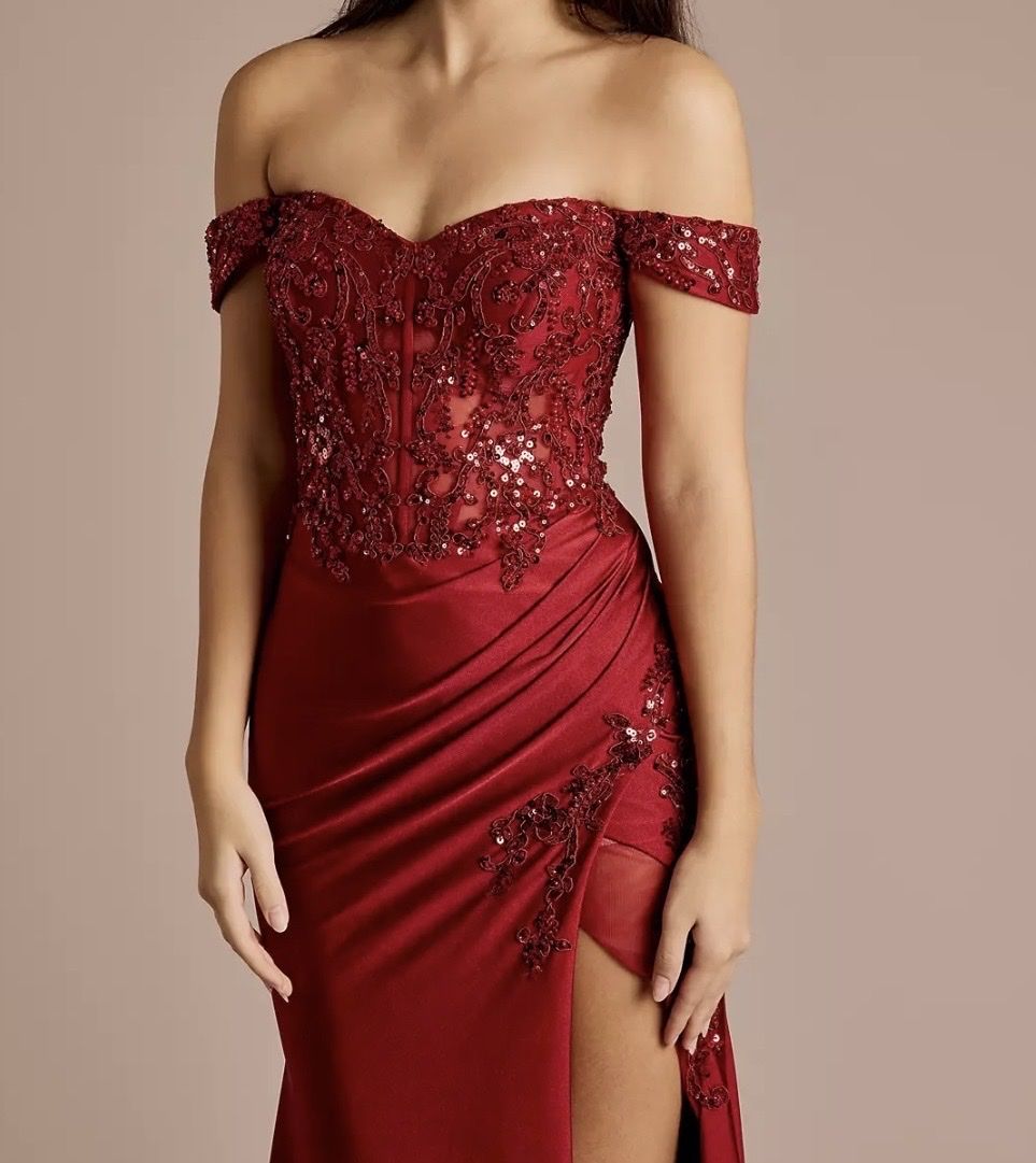 New champagne red dress