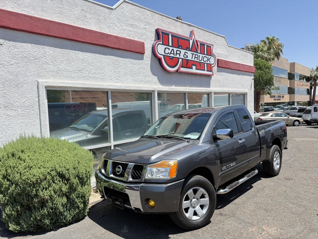 2005 Nissan Titan LE