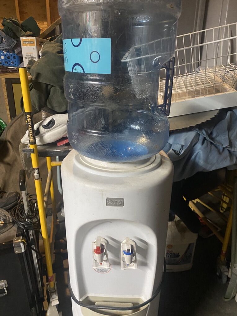 cold And Hot Water Despenser