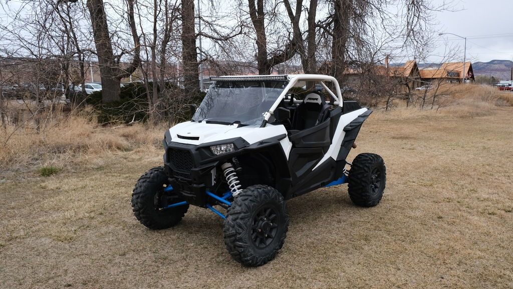 2016 Polaris RZR XP Turbo EPS Matte White Lightnin