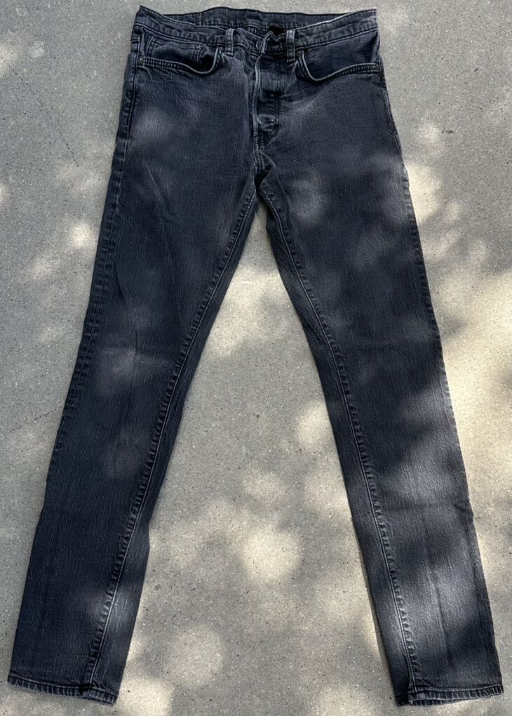 Size 32/34 Black Denim Slim Straight