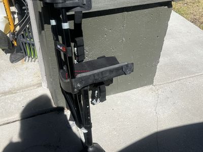 iWALK2.0 Hands-Free Knee Crutch - Mobility Aid