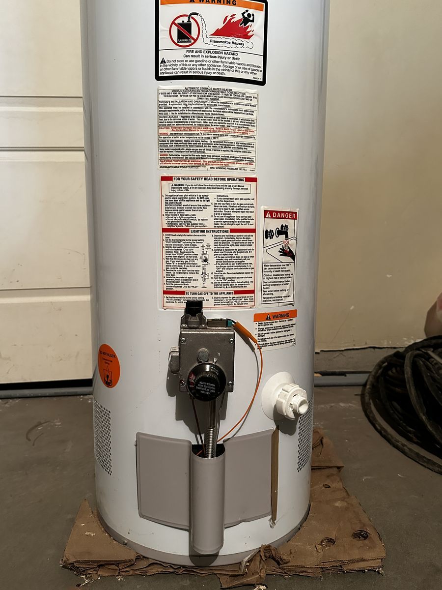 Reliance 30 Gallon Natural Gas Water Heater - Never Installed, Model GG40T06AVG01