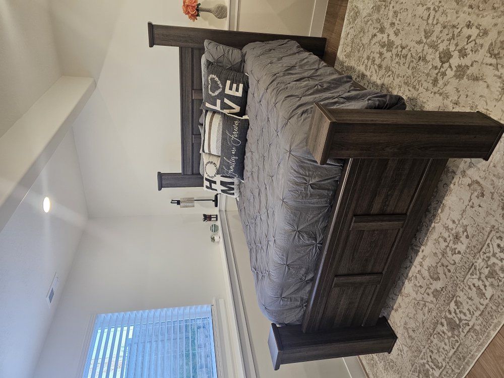 Bedroom Set 5 prieces + mattress frame & boxspring