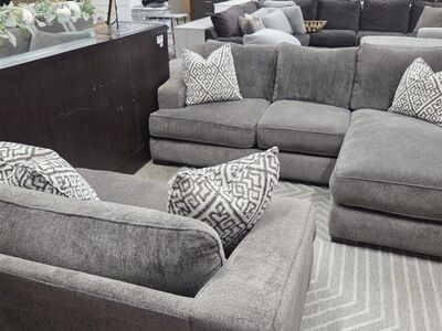 🪂Dressers, Sectionals, Sofas, Tables and more!