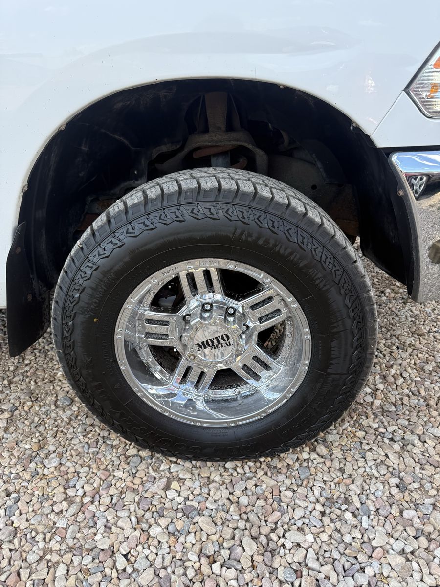 Moto metal 8x6.5