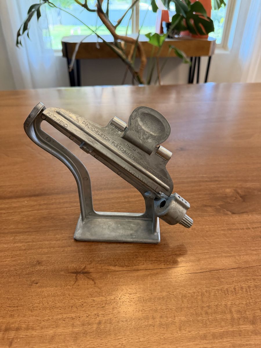 Bitzenburger Arrow Fletching Jig - Right Helical