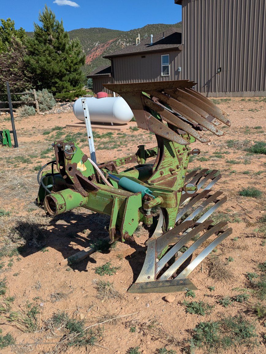 Main image 2
