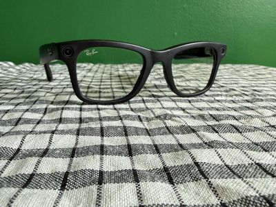 Ray-Ban Meta Wayfarer AI glasses (gen 1)