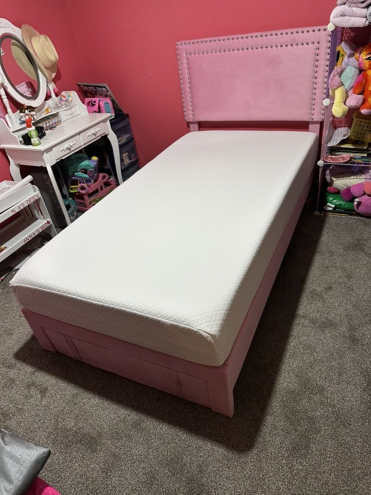 Twin Pink Bed With Drawer Underneath