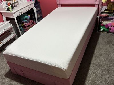 Twin Pink Bed With Drawer Underneath