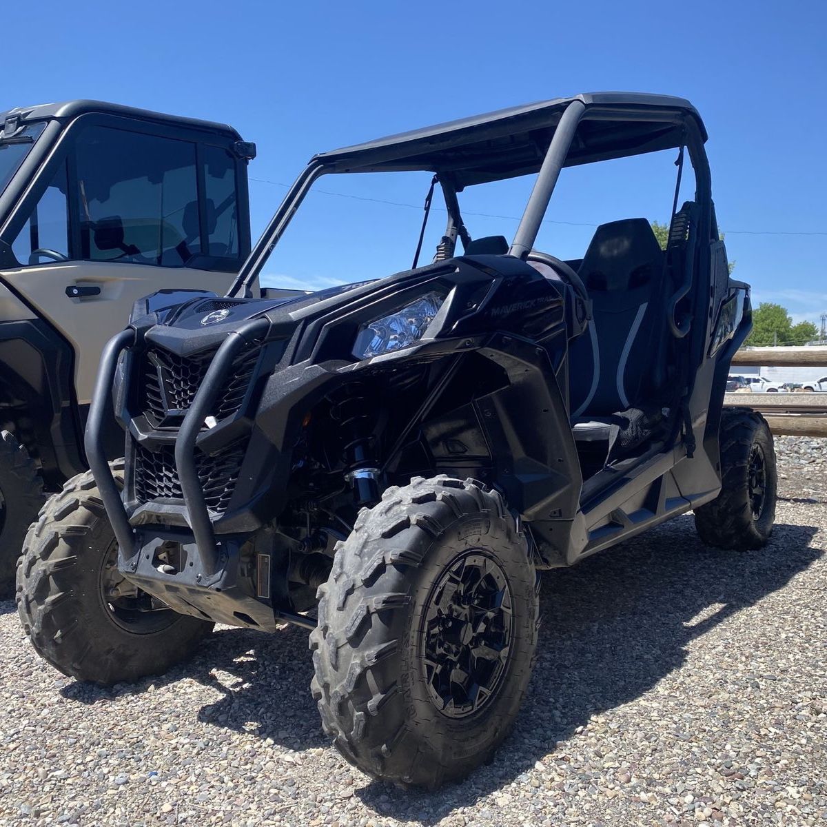 2024 Can-Am Maverick Trail DPS 700