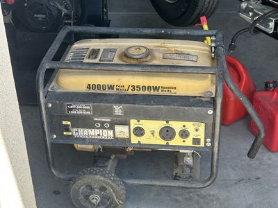 Champion 4000W Peak / 3500W Running Portable Gas Generator
