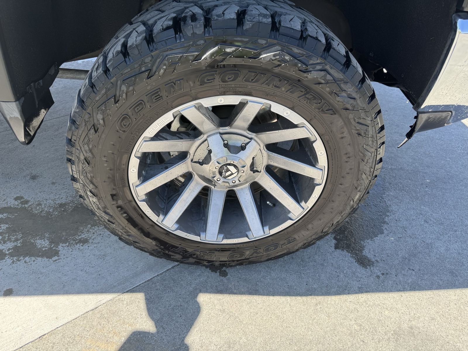 20”x10” wheels & tires