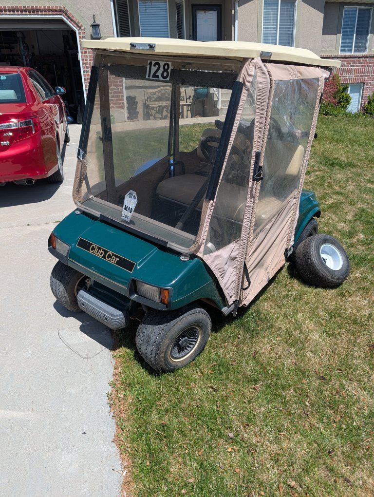 Club cadet golf cart