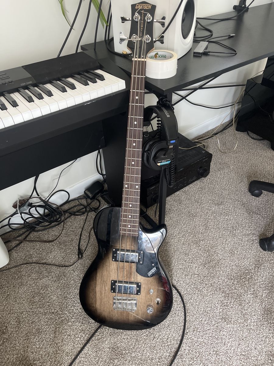 Gretch Bass