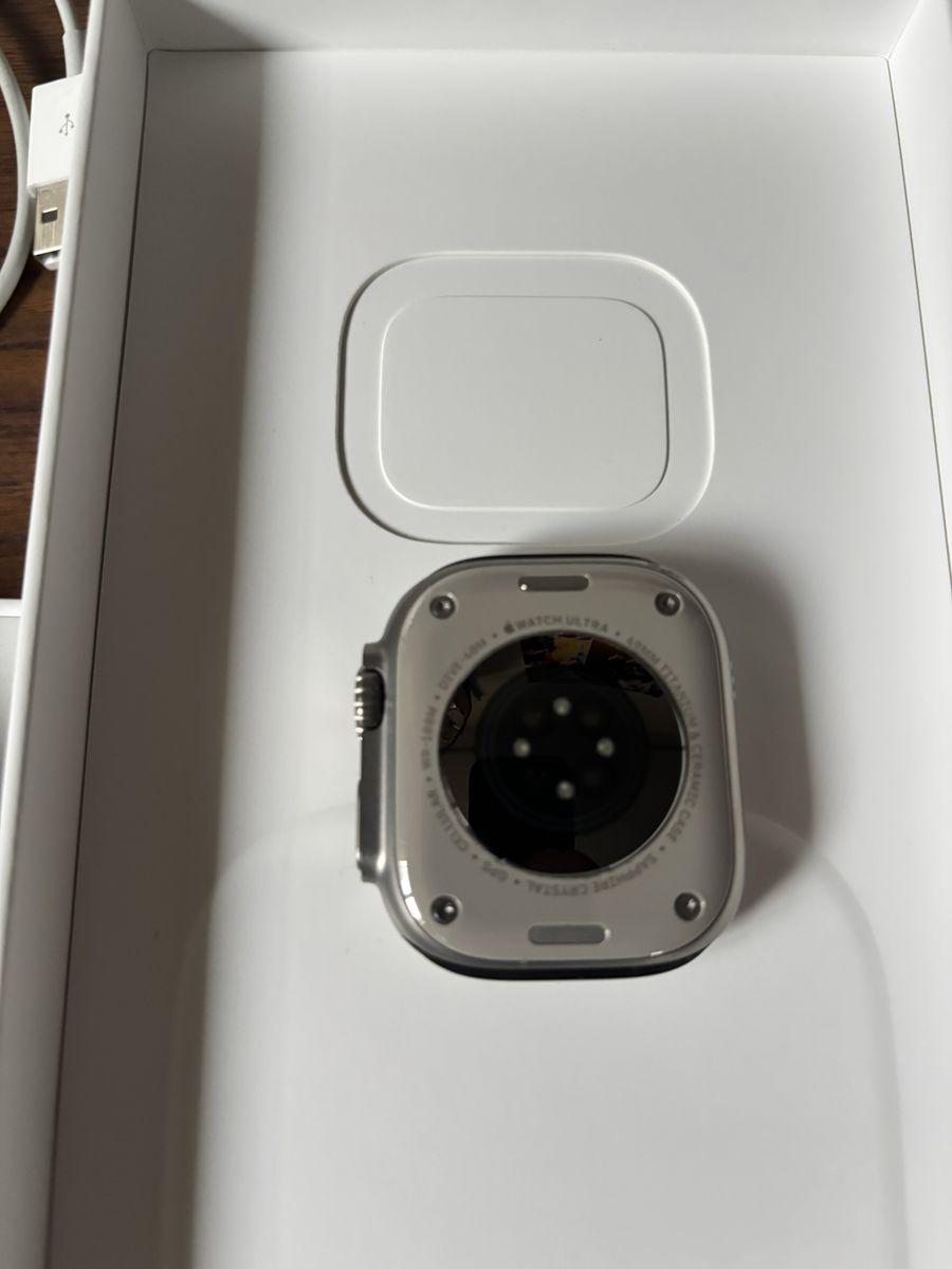 Main image 3