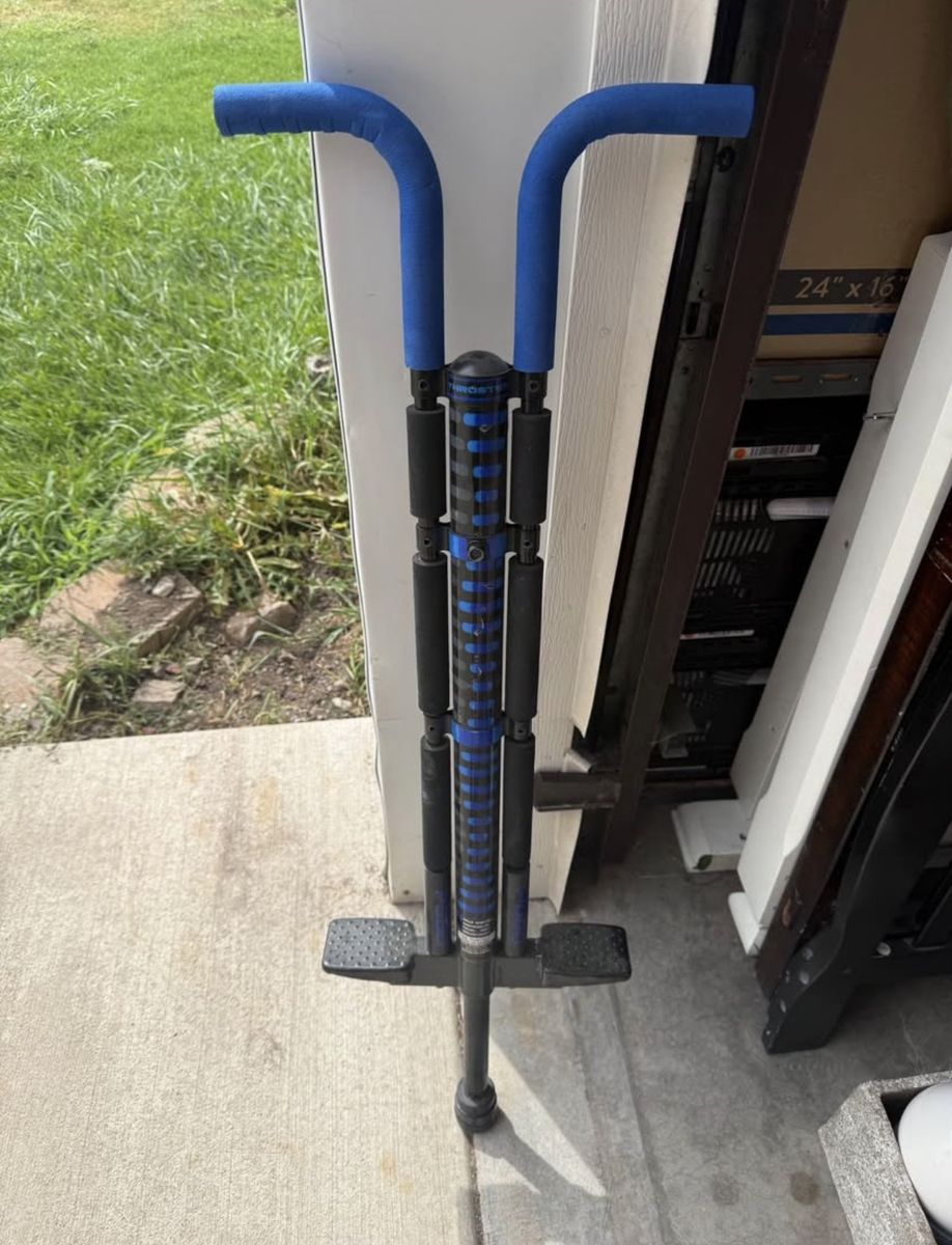 Thruster Pogo Stick