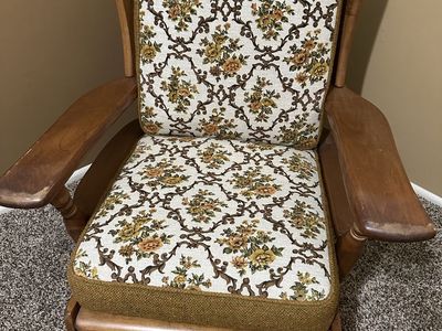 Wood Rocking Chair