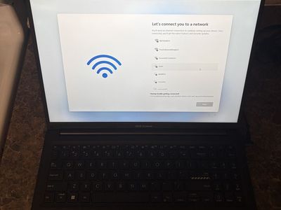 ASUS Vivobook 16 Laptop - Intel Core i7, Iris Xe Graphics, New Condition