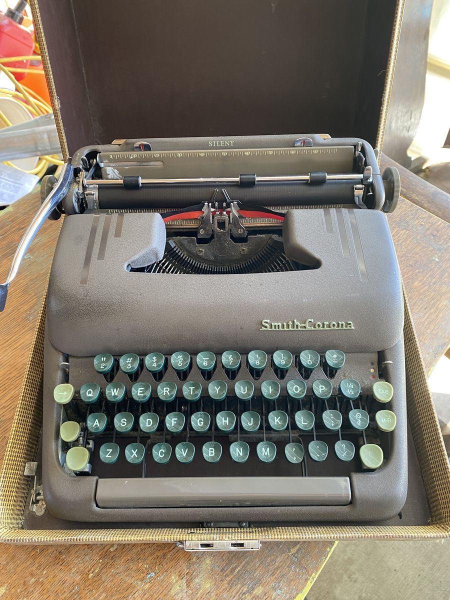 Antique Typewriter Smith-corona