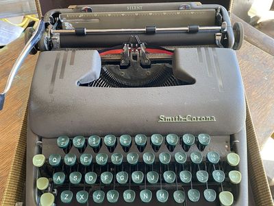 Antique Typewriter Smith-corona
