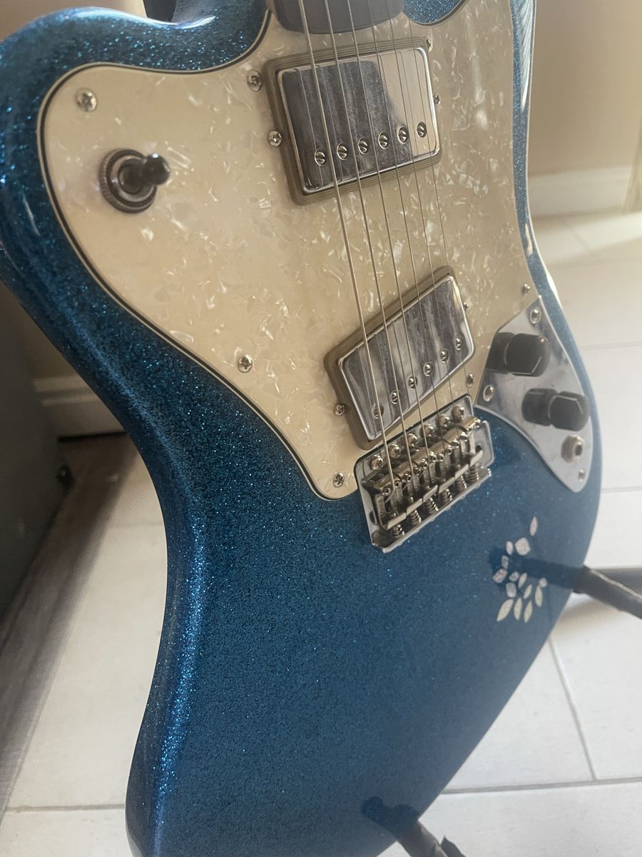 Squire Paranormal Super Sonic