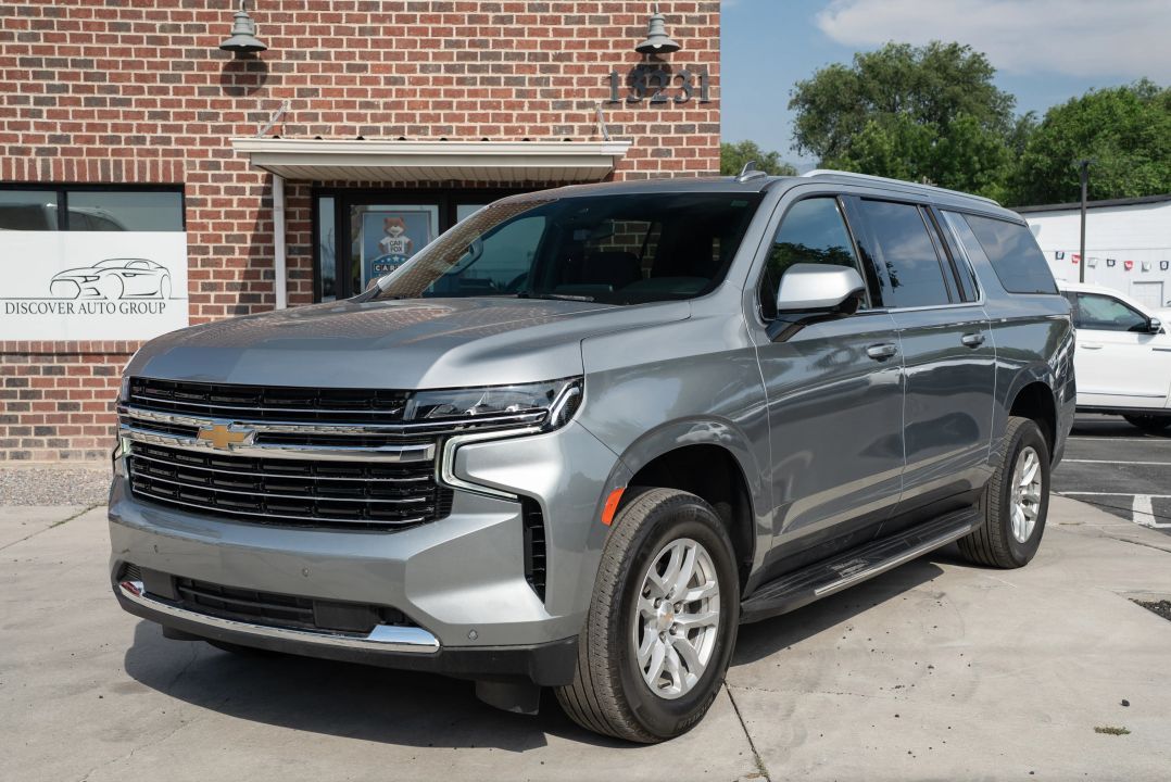 2024 Chevrolet Suburban LS