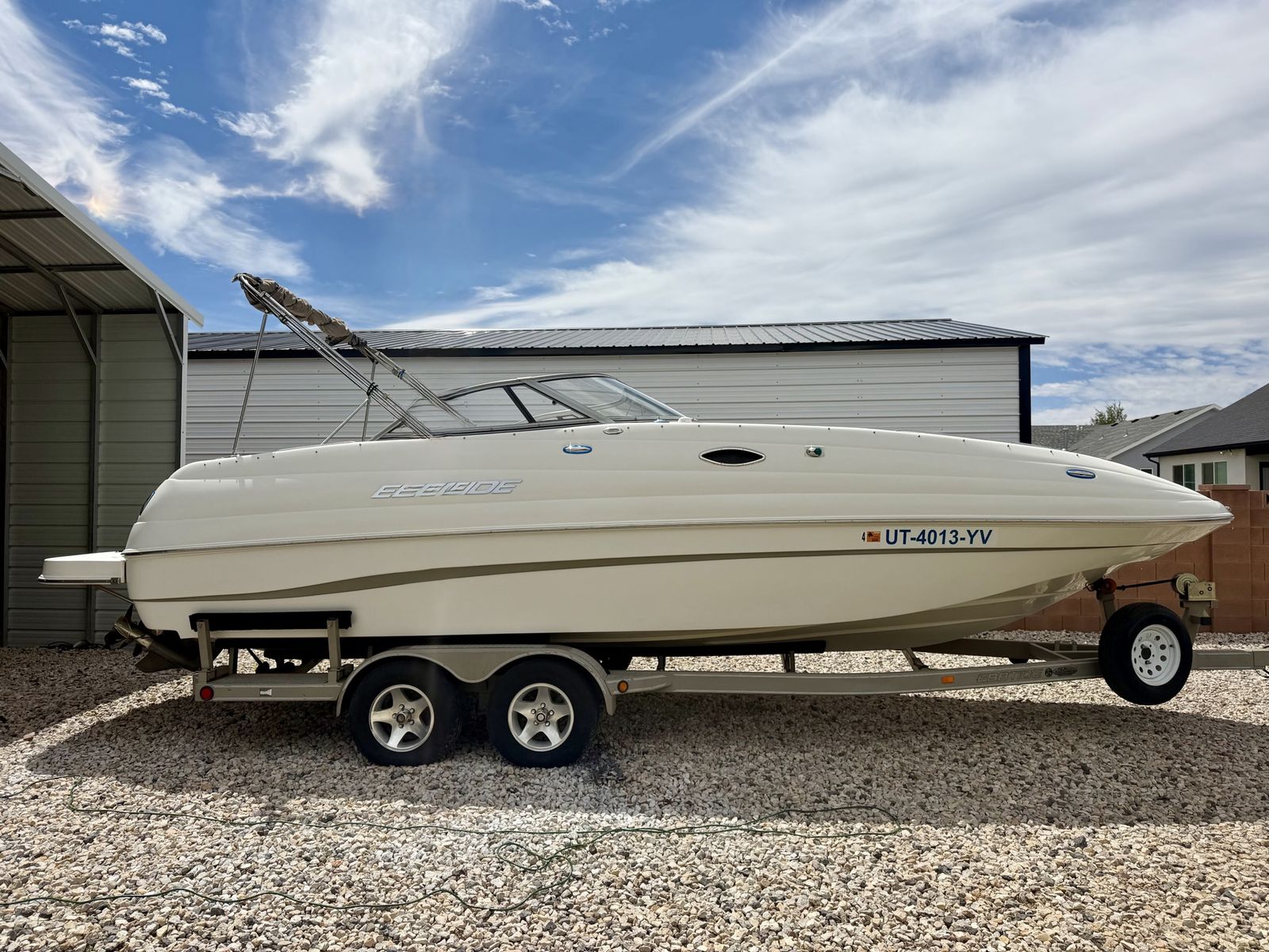 2006 Ebbtide 2400 Deck Boat