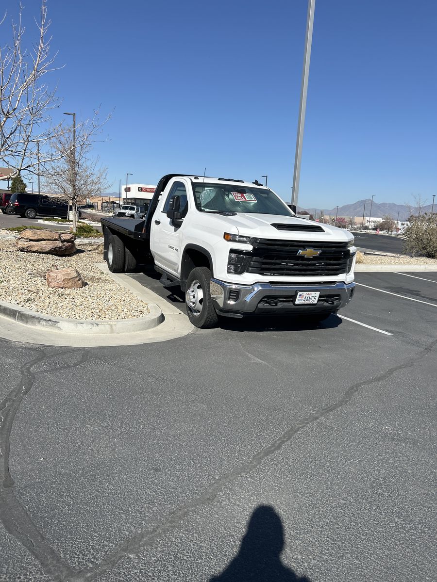 2024 Chevrolet Silverado 3500HD CC Work Truck