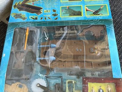Atlantis The Lost Empire Deluxe Battle Builders Mattel 2001 Disney Action Figures Playset