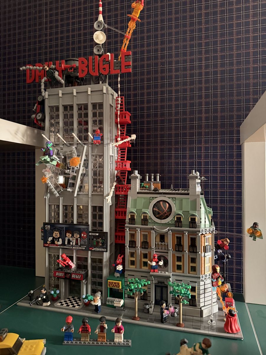 Lego Marvel Dr. Strange Sanctum  and Spider-Man Daily Bugle sets