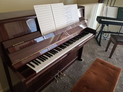 Handok Piano