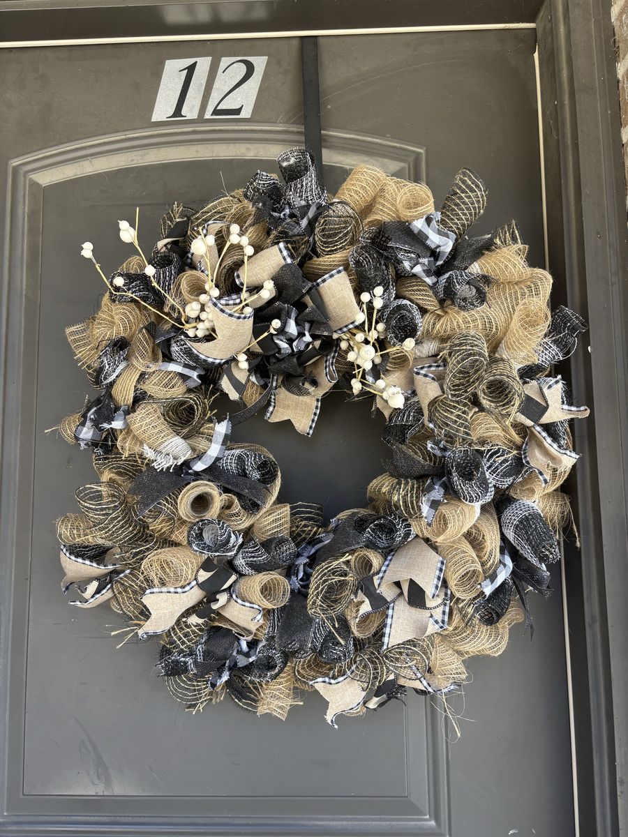 Ribbon Wreath (Burlap & plaid)