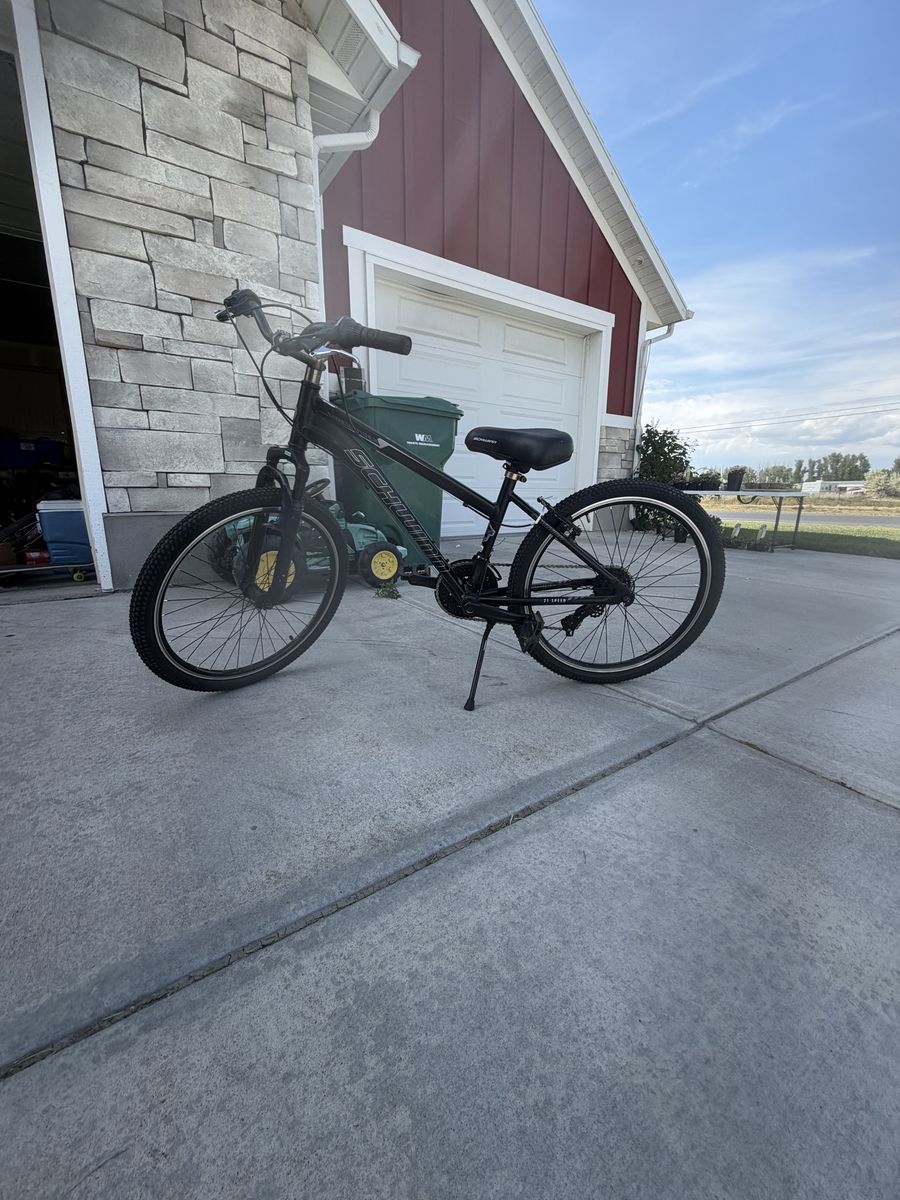 Schwinn Sidewinder 24” mtb/streetbike