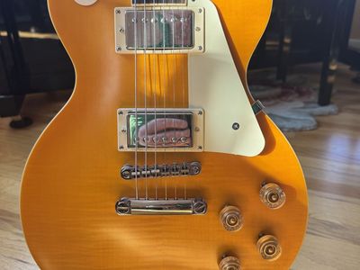 Epiphone 1959 Les Paul Standard Outfit- In Partnership with the Gibson™ Custom Shop