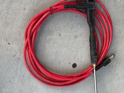 Pressure washer hose and gun