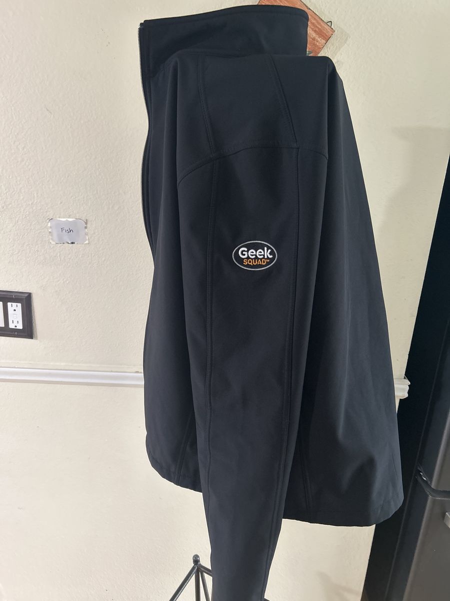 Geek Squad Embroidered Black Softshell Zip-Up Jacket Size Medium