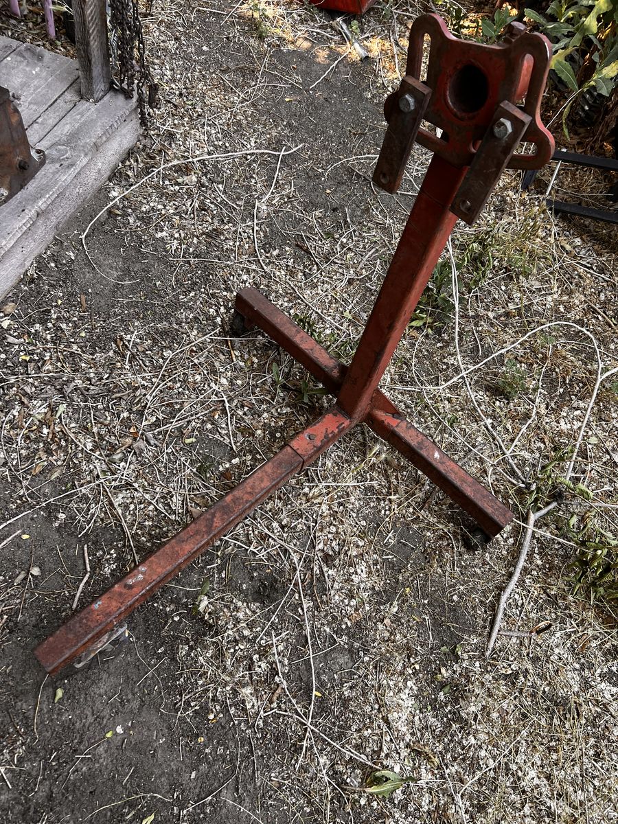 Engine stand