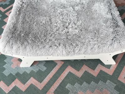 Like New! Elevated Pet Bed with White Wooden Frame w/ a Grey Fuffy Faux Fur Cushion