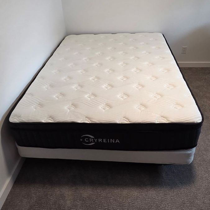 Queen Bed Set - Brand New Matress