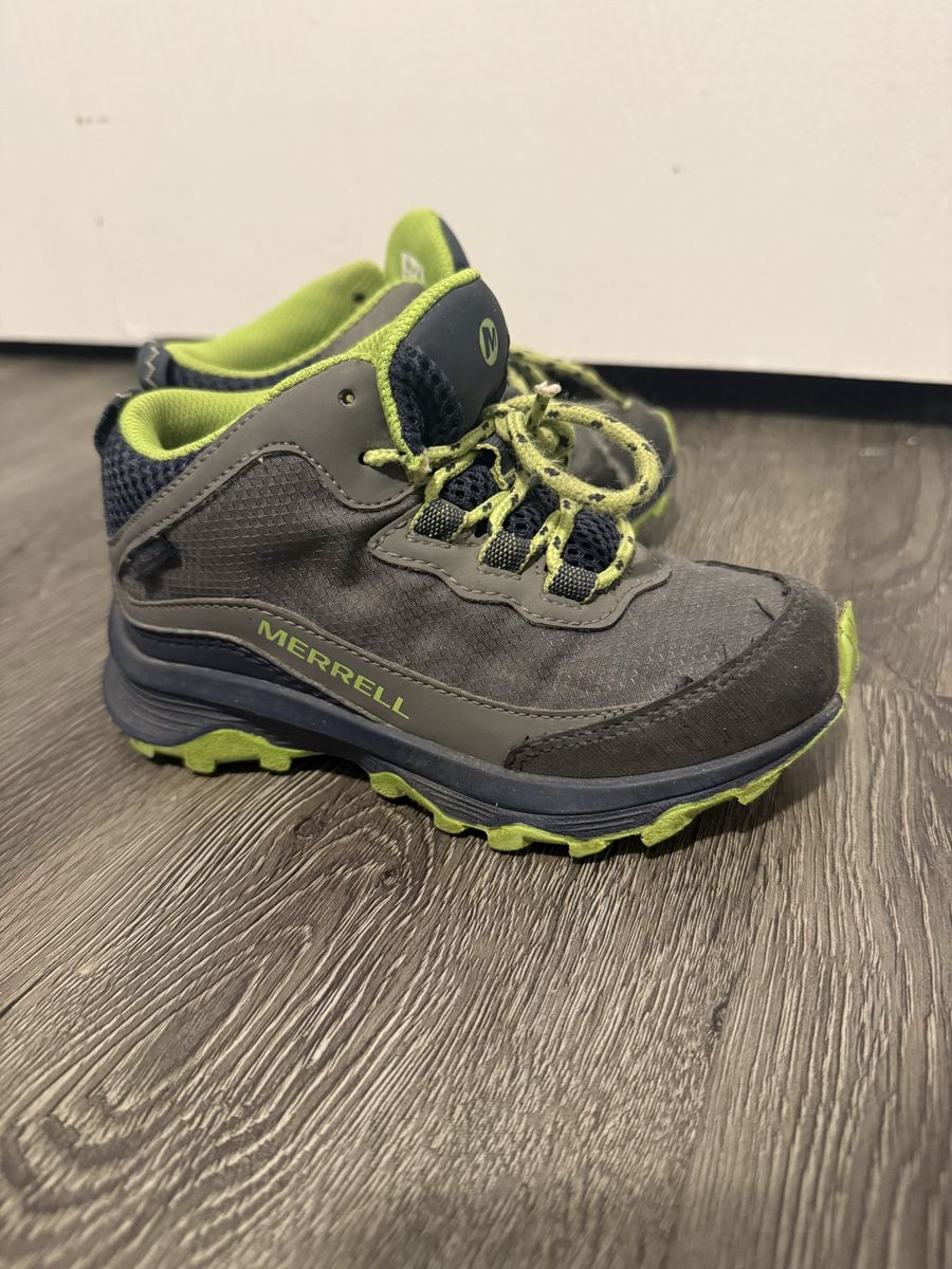 Merrell Kids Hiking Boot / Shoe Size 11